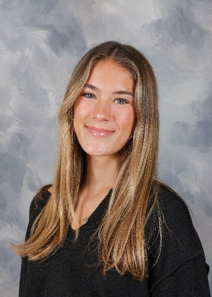 Headshot of Izzi Weets